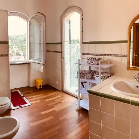 Finestra Tra Le Stelle Πανσιόν Arcola