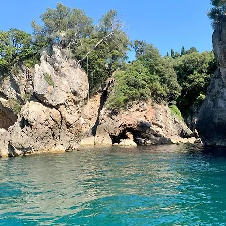 Finestra Tra Le Stelle Konukevi 3*